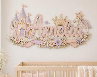 Individuell gestaltetes Namensschild aus Holz mit Prinzessinnenschloss, personalisierte Märchenkrone und Zauberstab (3D) als Wanddekoration für das Babyzimmer eines Mädchens, Geschenk zur Babyparty