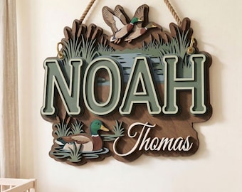 Letrero personalizado de pato ánade real para la habitación del bebé, anuncio de nacimiento de niño, decoración de habitación con temática de caza, placa de madera personalizada para bebé.