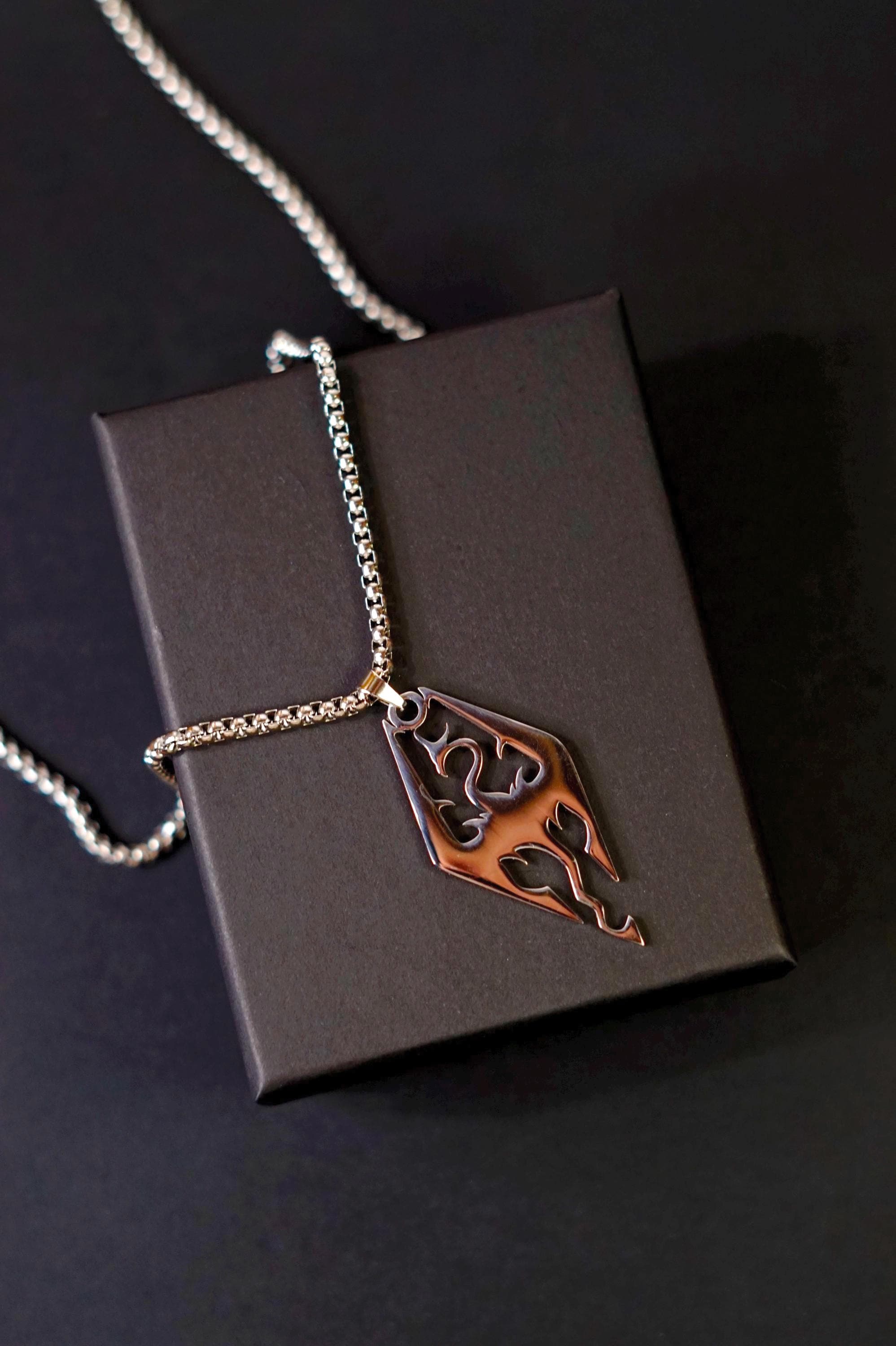 Fate stay necklace - Etsy 日本