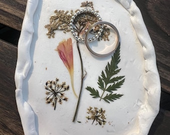Handmade Ring Dish with Real Pressed Flowers | Jewelry Tray | Trinket Dish | Botanical Ring Holder | Gift for Her