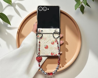 Flower Phone Case for Samsung Galaxy Z Flip 7 6 5 Glitter Strawberry Bracelet Chain Z Flip Cover