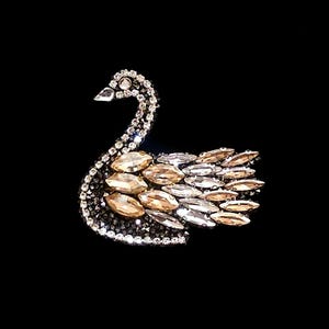 Aplique termocolante pequeno de cisne com strass, pássaro de cristal brilhante (6 x 7 cm)