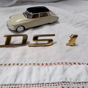 Citroen DS 21 Trunk Emblem Badge Gold Original Vintage Car Part Classic French Car Restoration Accessory DS21 Pallas Collectible