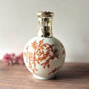 Lampe Berger vintage Porcelaine Limoges Camille Tharaud, Décor Chinoiserie Pagode Terracotta & Blanc,  Lampe Catalyse brule parfum maison