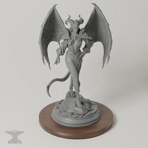 Abyssal Succubus | Fortuna | 32 mm / 75 mm Resinminiatyr | D&D och Pathfinder Karaktär | Bordsrollspelsfigur