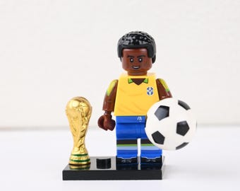 MOC Pelé Brazil 10 Classic Yellow Kit Minifigure with FIFA World Cup Trophy