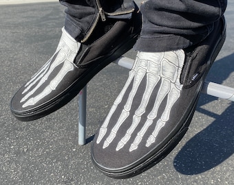 skeleton feet vans
