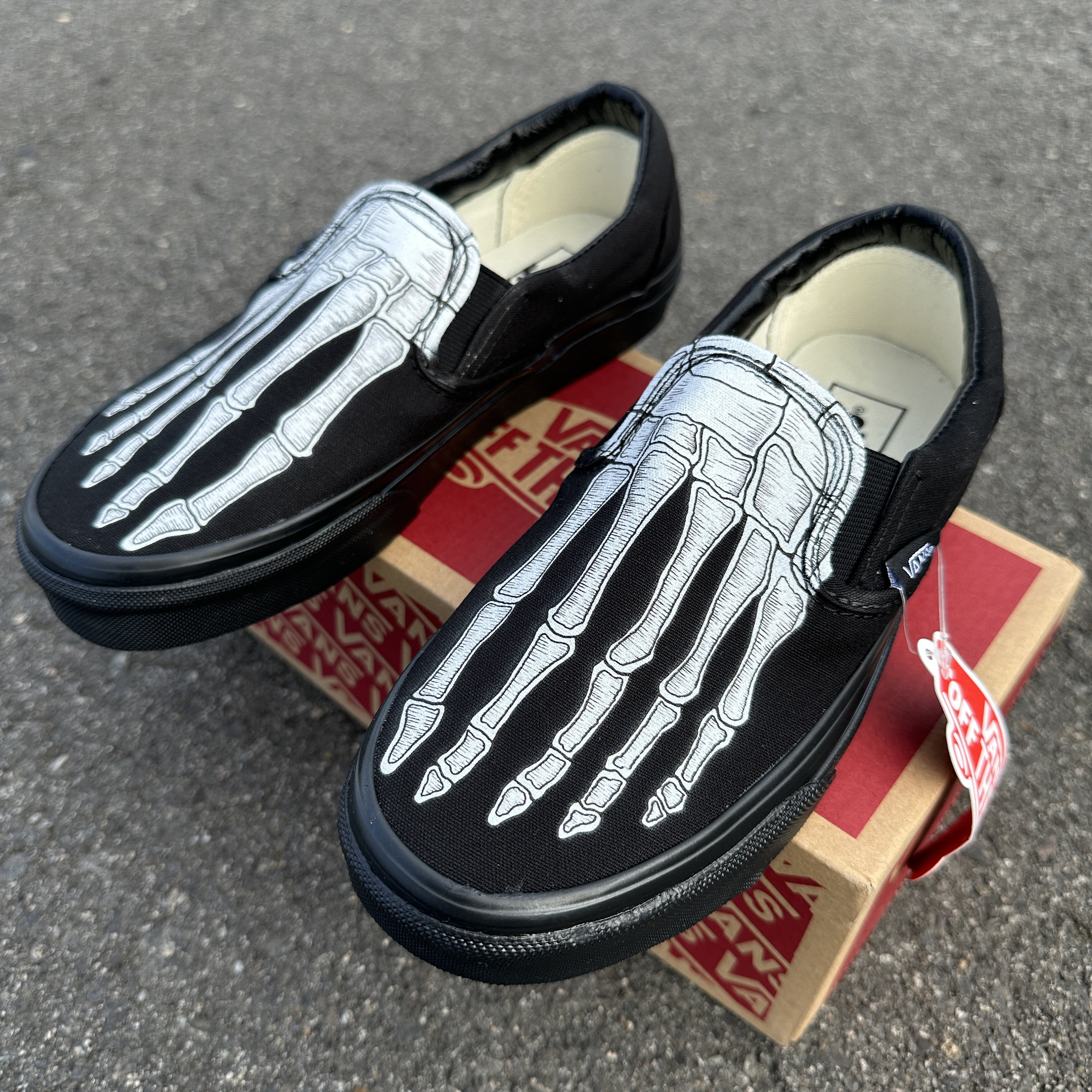 meget Daggry detail Skeleton Feet Vans Slip on Shoes for Men and Women - Etsy