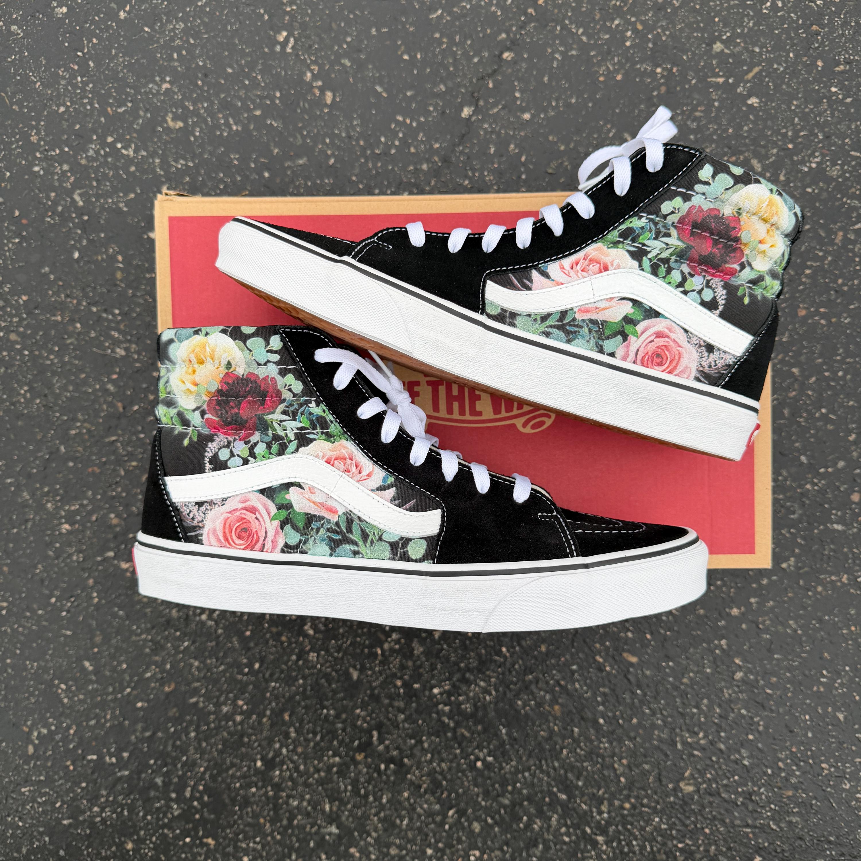 VANS SK8-HI Flower Black High Top Canvas Suede Sneakers. Vans Sk8 Hi Shoes - black (garden floral) main image 4