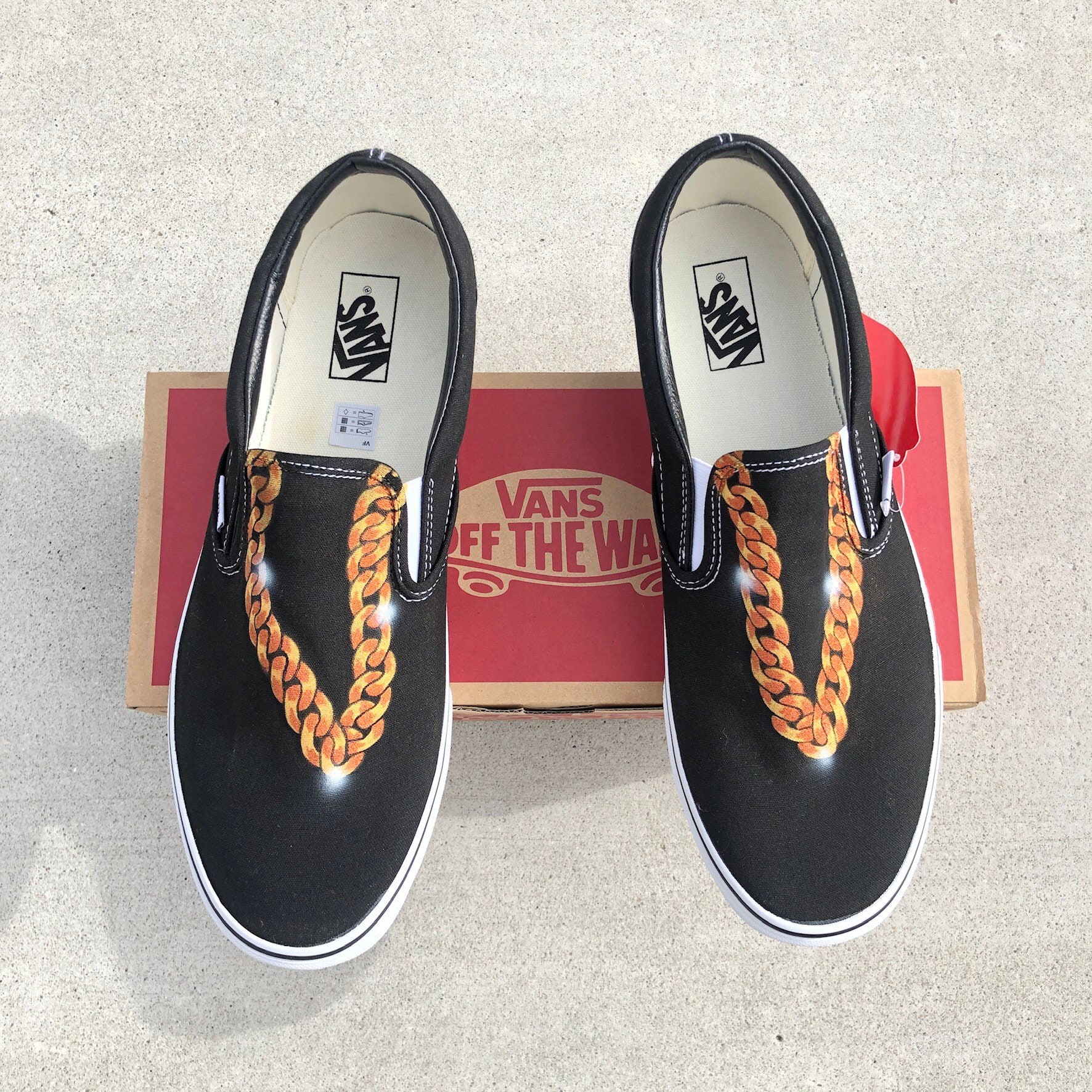 カスタムハンドペイントゴールドチェーンVansスリッポンシューズ 