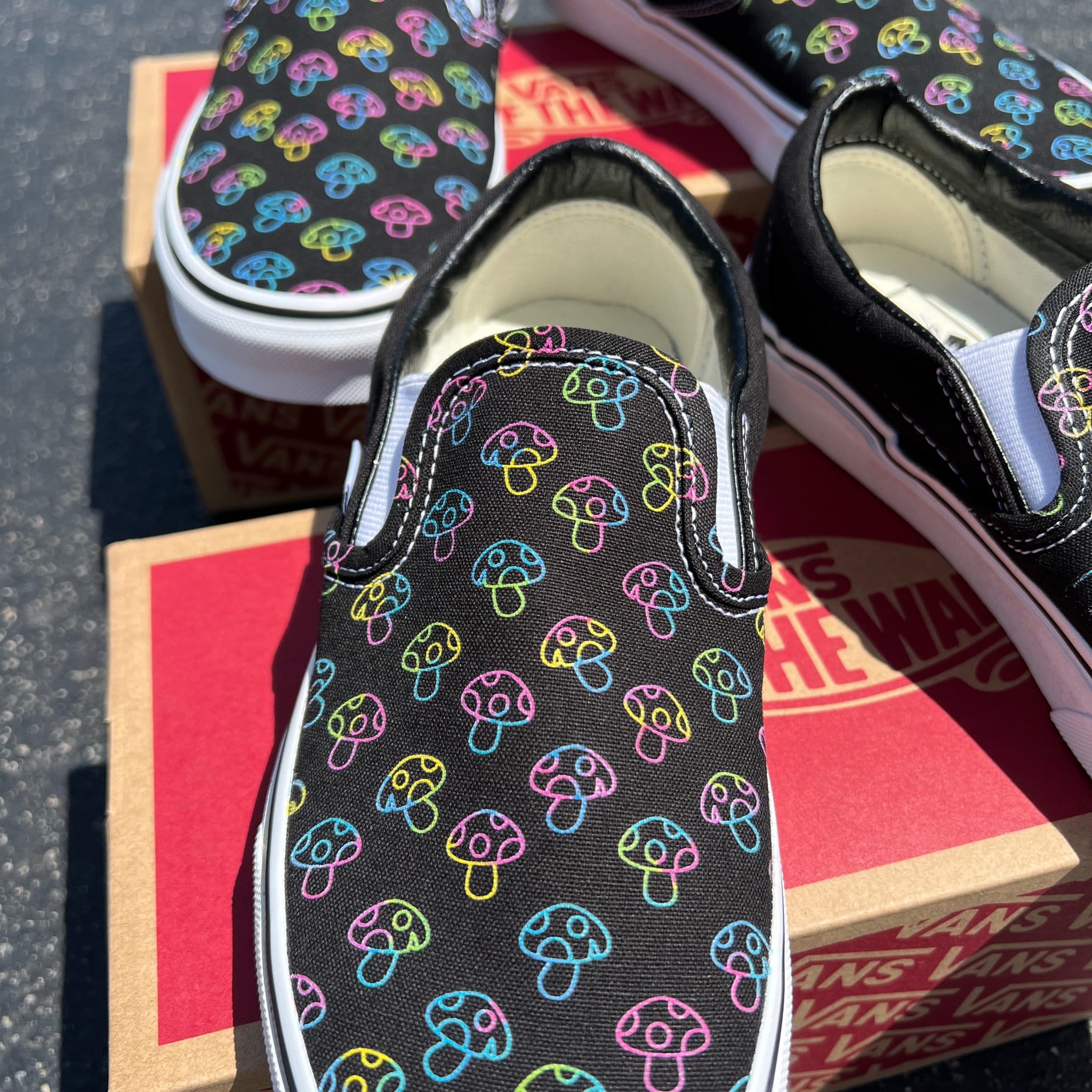Rave Trippy Mushroom Shoes - Custom Vans Black Slip on Shoes  display picture 3