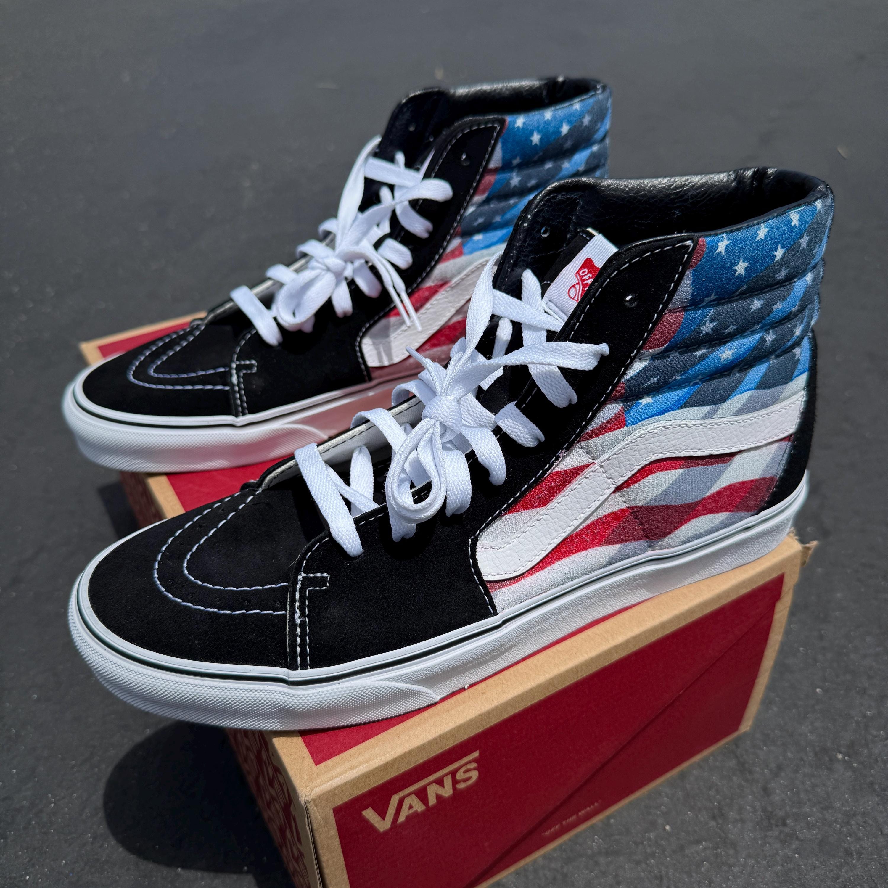 Black Vans Sk8-hi Shoes for Men and Women Featuring American  display picture 2