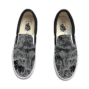 Carte topographique personnalisée Vans Slip-Ons noire