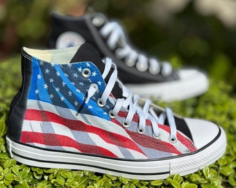 Zapatillas altas Converse Chuck Taylor negras con bandera de EE