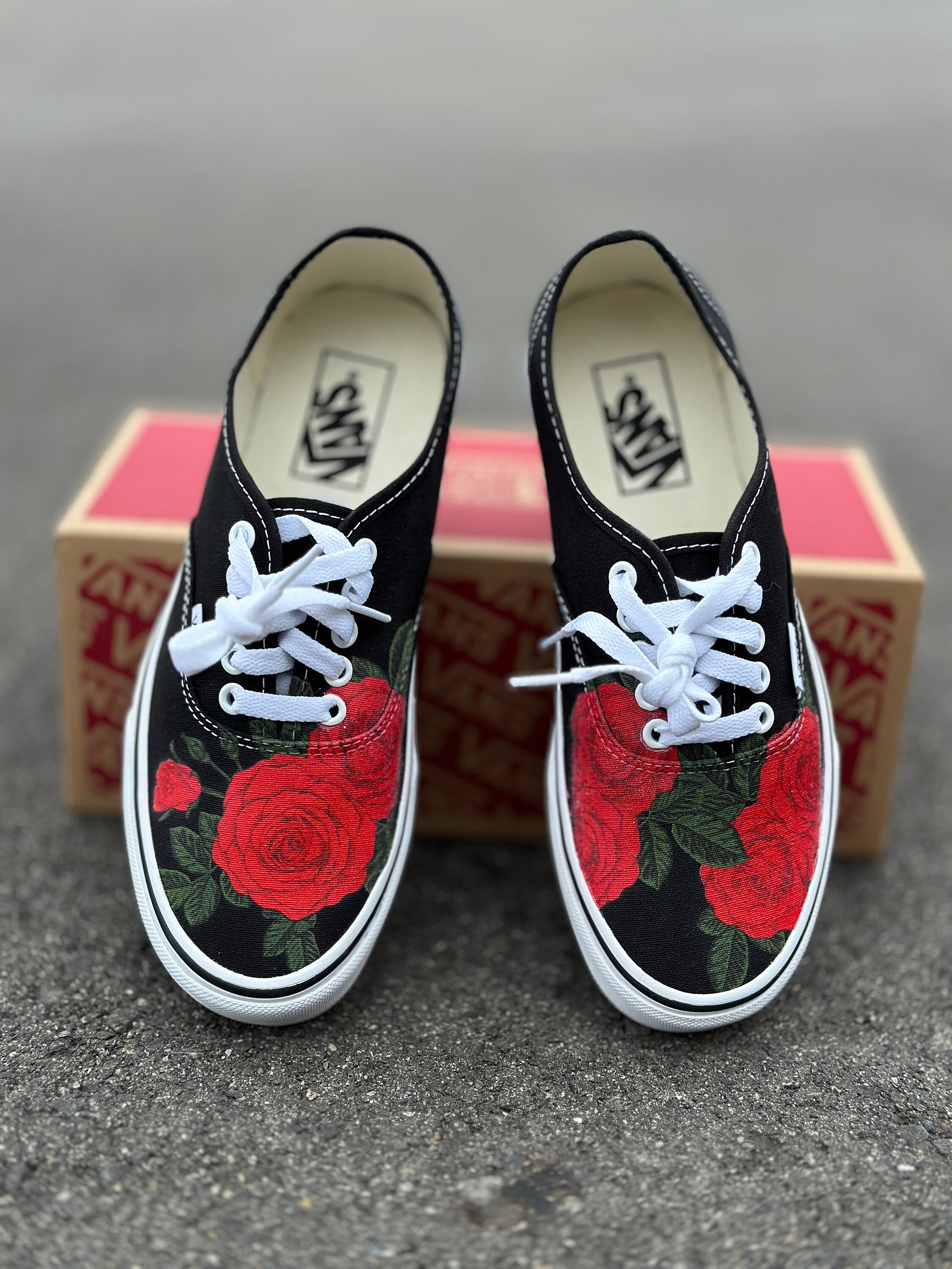 uitblinken Aanbeveling Begroeten Red Roses Zwart/Wit Authentieke veterschoenen van Vans - Etsy België