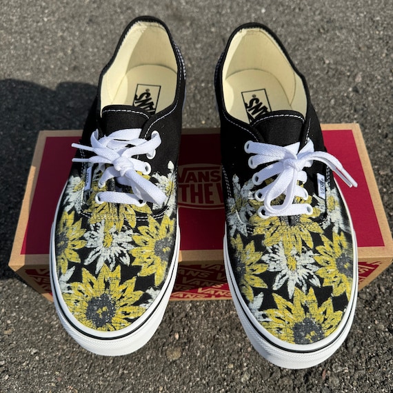 Vans Mens Authentic Sneaker