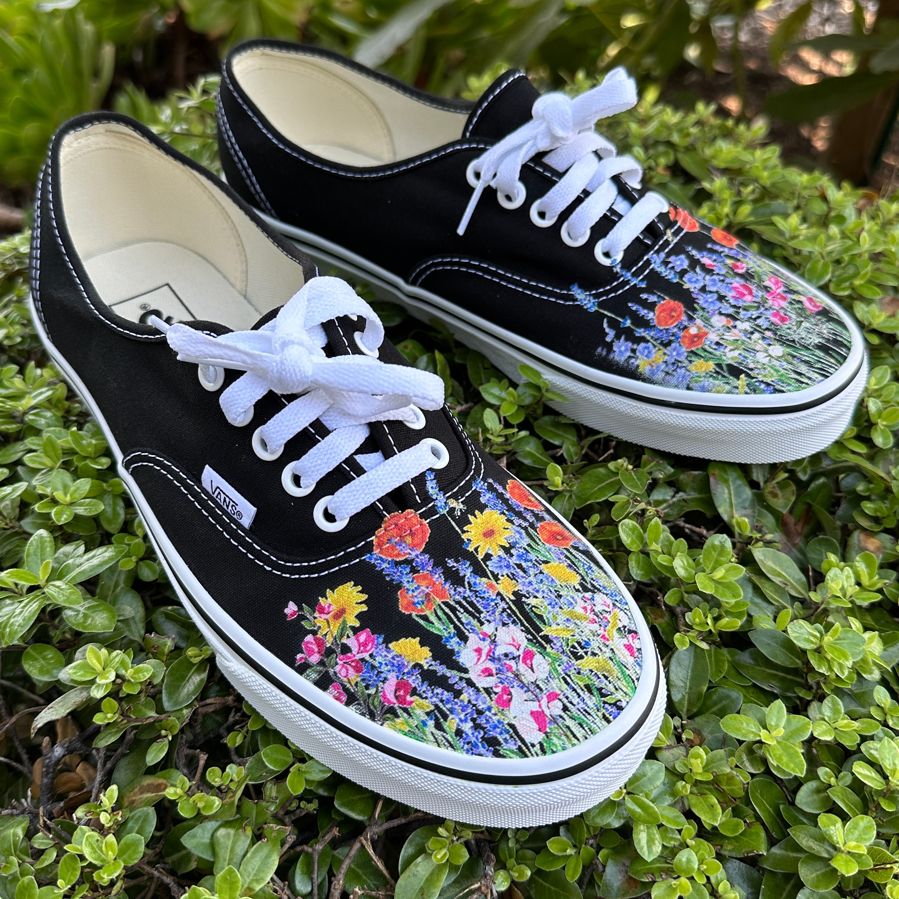 Flower Field Vans Authentic Shoes Customized Black Authentic Vans for Men and Women