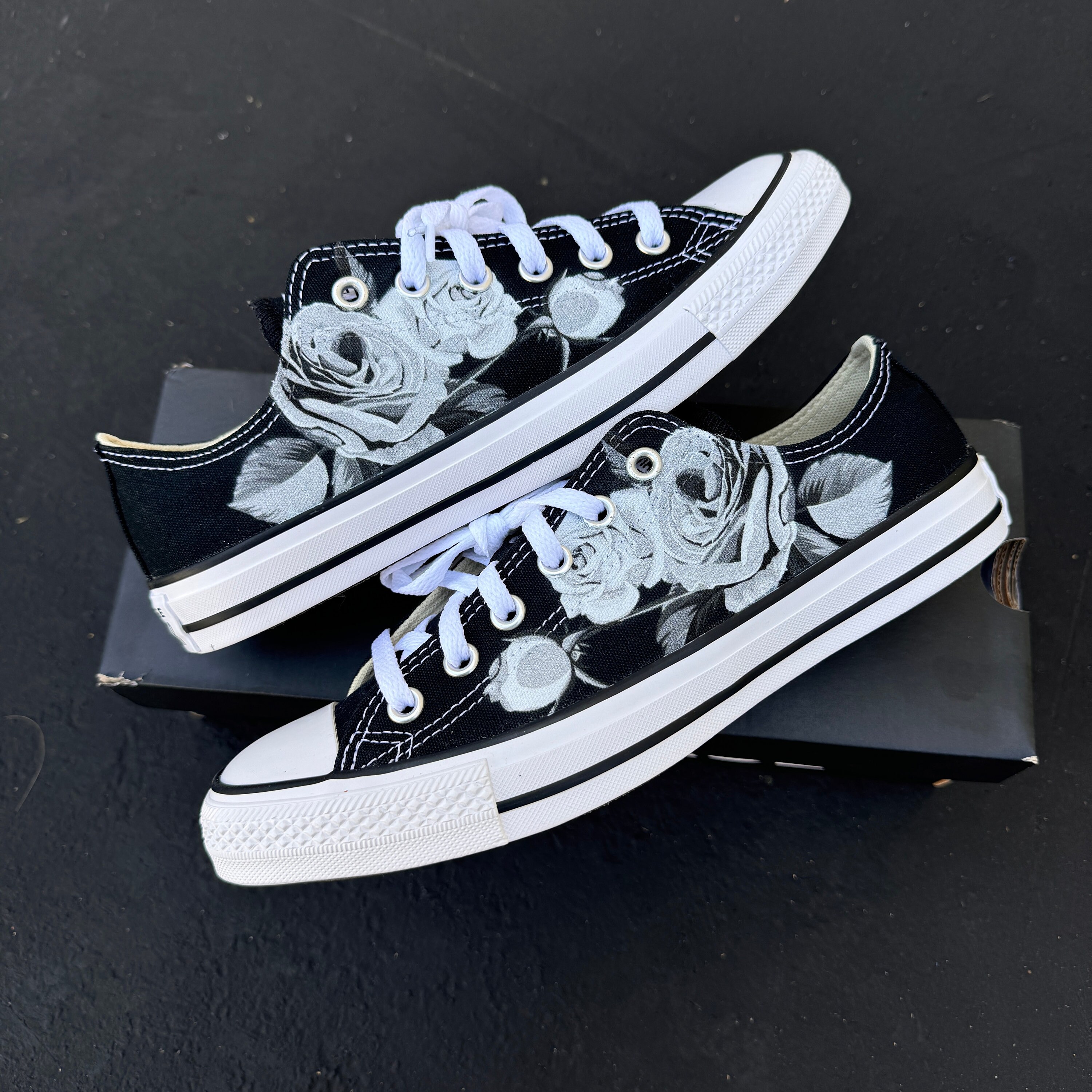 black rose converse