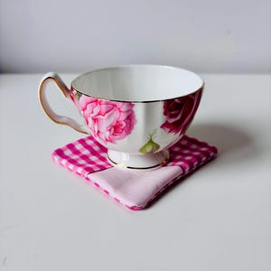 Handgemaakte onderzetters van patchworkstof – Kleurrijke gewatteerde katoenen onderzetters