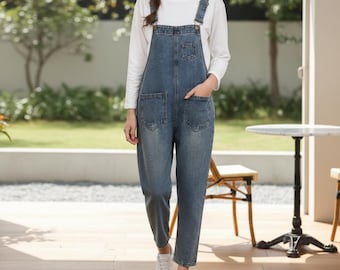 Vintage Baggy Denim Overalls: Loose Fit Wide Leg Dungarees, Retro Streetwear Style