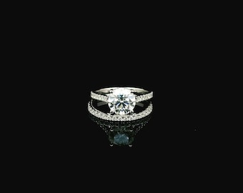Conjunto de Noivado com Diamante Redondo de Laboratório | Anel de Noivado de 2,02 Quilates com Certificação IGI | Aliança Combinando | Ouro Branco 18K | Cor E (VVS2)