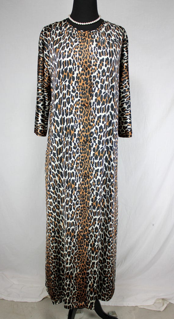 Vintage Vanity Fair Leopard Robe and Nightgown Se… - image 4