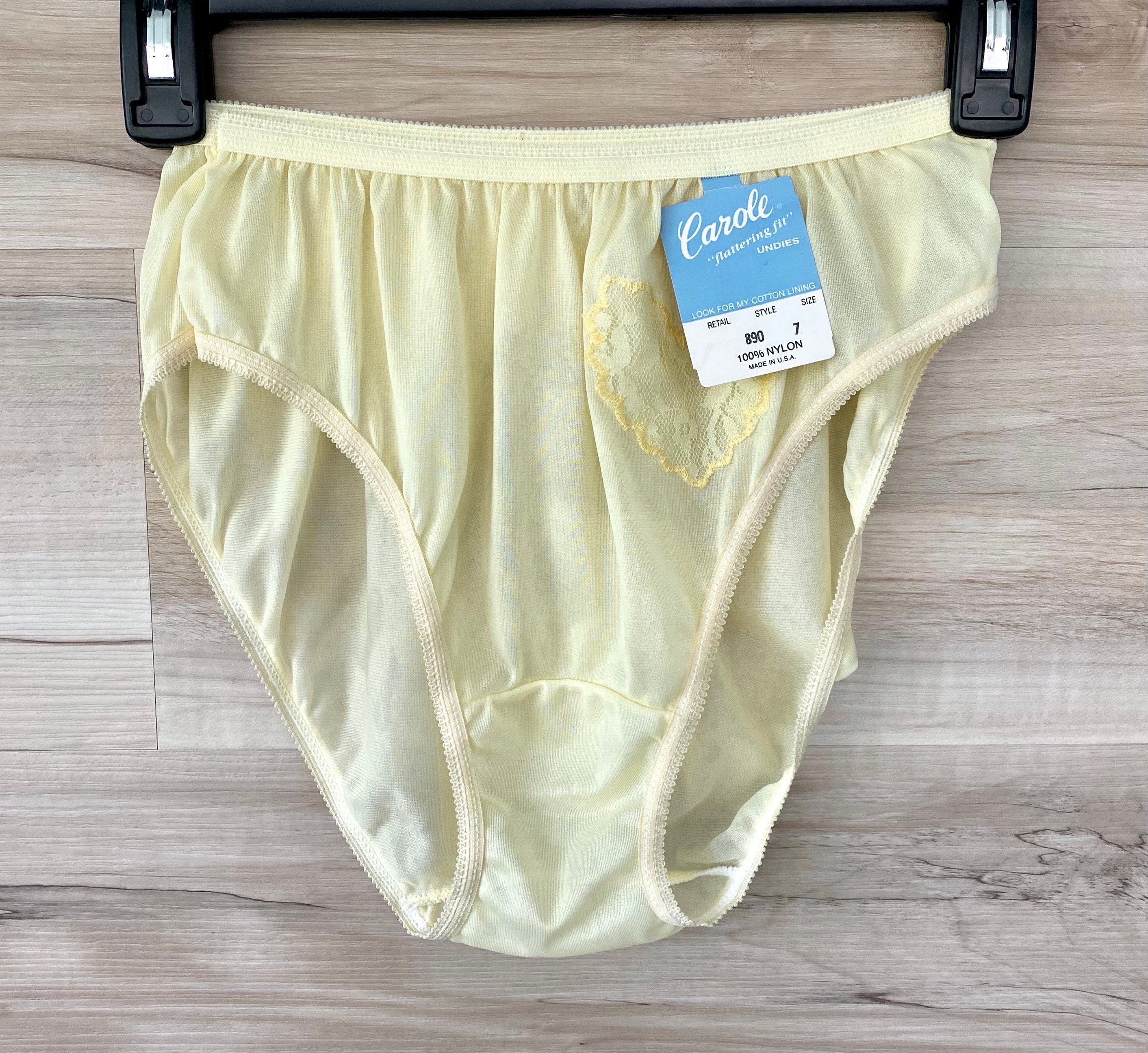 Dominik Cotton Brief Underwear, Mens (M, Buttercup Yellow) : :  Clothing, Shoes & Accessories