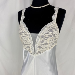 Vintage Nightgown Slinky Silky Victoria&#39;s Secret in Ivory White Medium