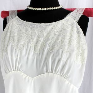 Vintage Lady Lynne Full Slip White 32 Nylon and Lace