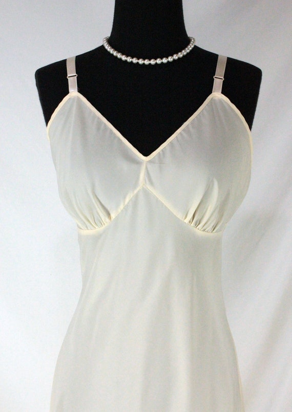 Vintage Lady Lynne Full Slip Pale Peach Chiffon N… - image 1