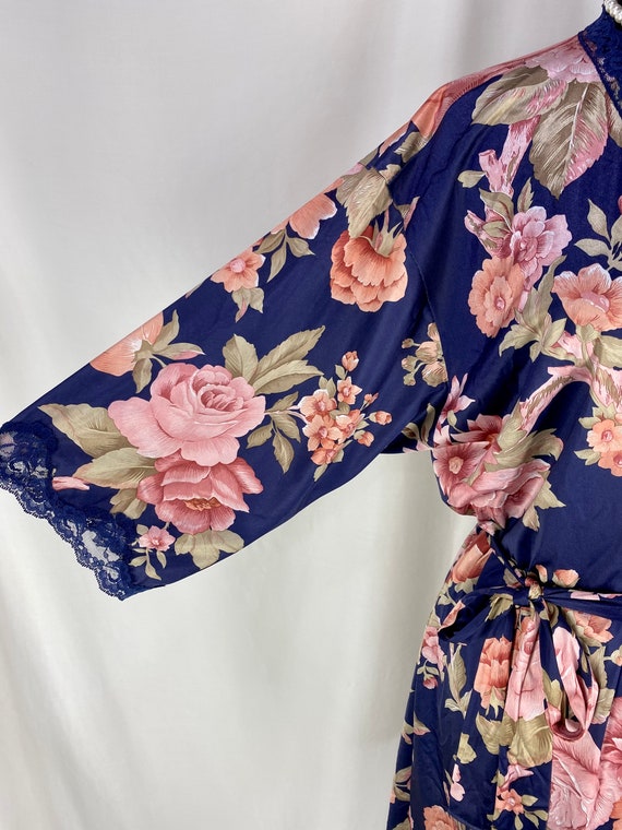 Vintage Lorraine Navy Robe with Pink Rose Flowers - image 7