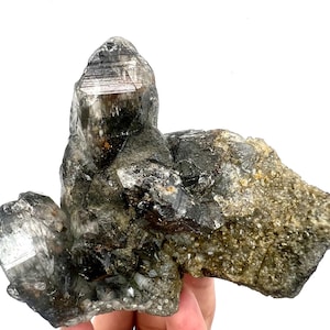 Rare Rutile Quartz Crystal Cluster | Natural Mineral Specimen, Collector Stone (423 Gram)