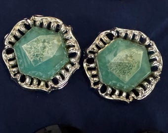 Vintage Lucite earrings with floral motif inset in Silver Tone