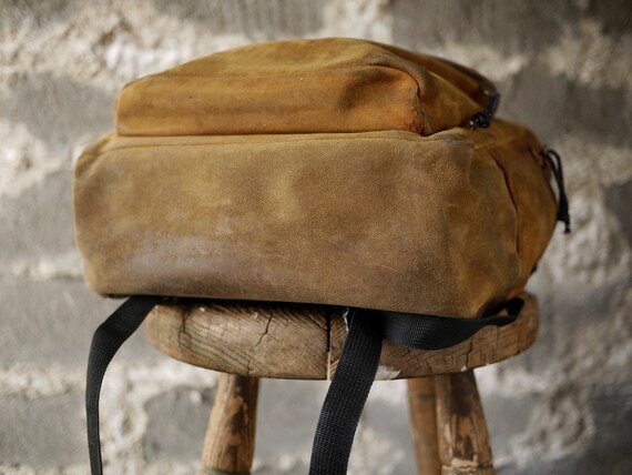 jansport backpack 2000s 12 backpack trends from your childhood that exist today
