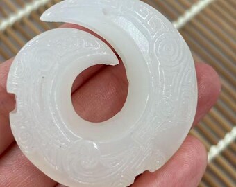 White Jade Circle Pendant Lucky Blessing Amulet Feng Shui Jewelry Gift Random shipping