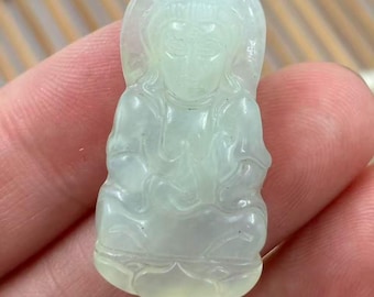Xiuyan Jade Guanyin Pendant Hand Carved Buddhist Amulet Protection Charm Random shipping