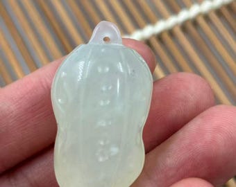 Natural Jade Peanut Pendant Hand Carved Stone Necklace Charm Jewelry Random shipping