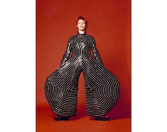David Bowie 1973 Premium |Striped Bodysuit Aladdin Sane Tour Wall Art, Poster Y-278