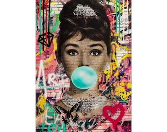 Audrey Hepburn bubble Gum Graffiti Street Art, Iconic Fashion Poster Prints Y-417