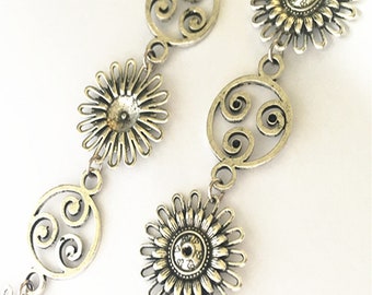 3ft  Antique Silver Metal Tibetan Style Beautiful Flower Chain  30mmx30mm