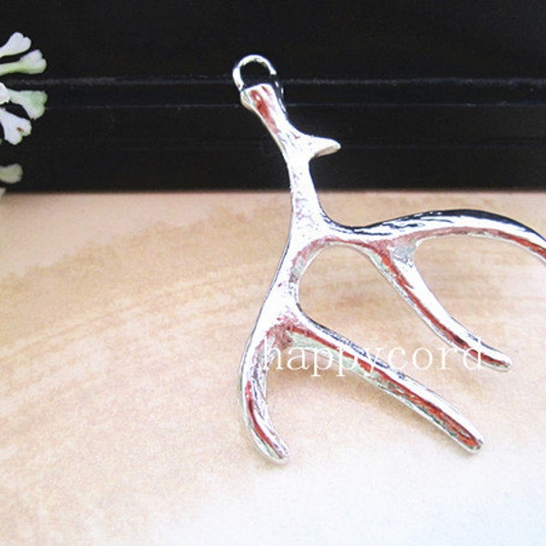 10pcs of  plated silver   deer antlers charm 40mmx52mm