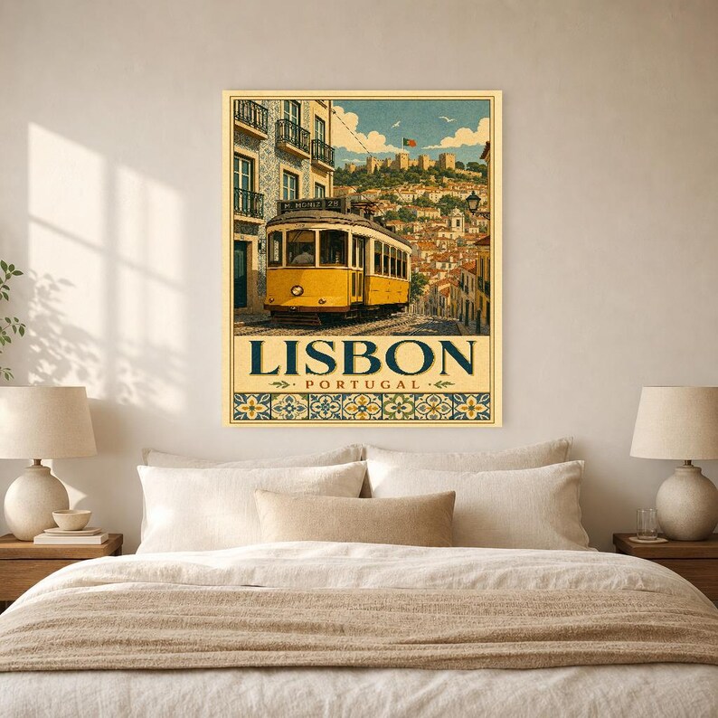 Lisbon Vintage Tram image 6