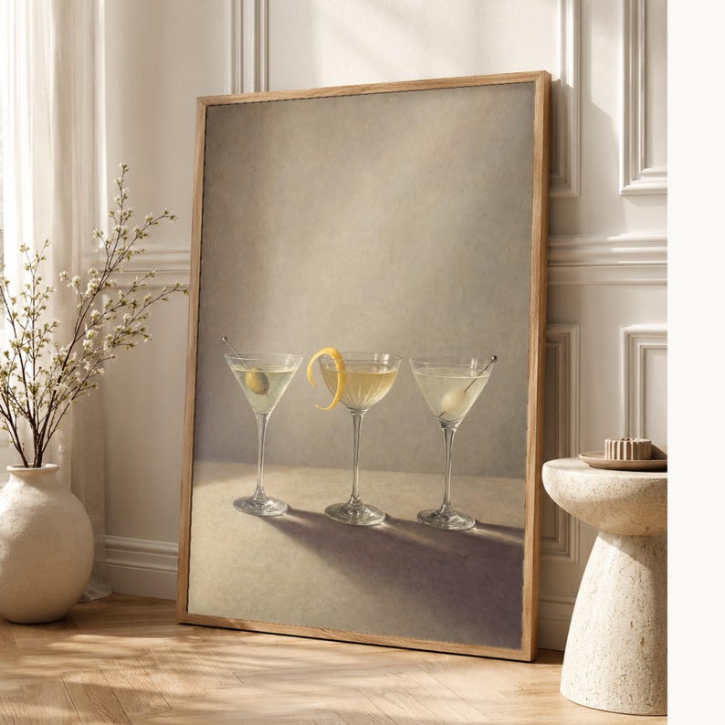 Arte de parede de produtos vidreiros Moody Martini | Do cocktail vida mínima ainda pôster | Impressão de decoração de carrinho de bar | Arte imagem 1
