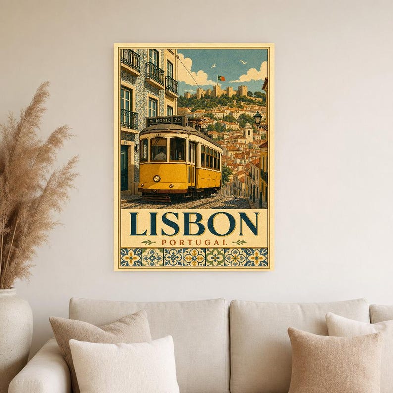 Lisbon Vintage Tram image 4