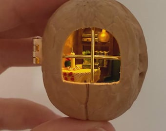 Casa delle bambole in guscio di noce, stanza delle fiabe in miniatura, kit creativo con luci a LED
