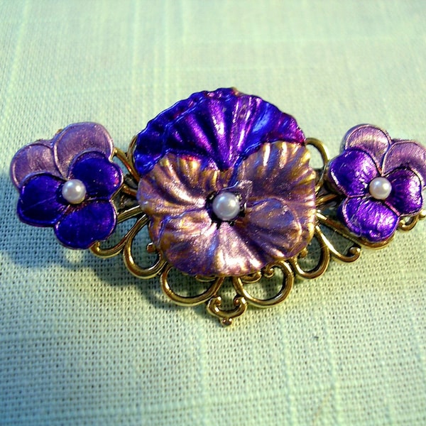 Pansy and Pearl Bar Pin. Hand Painted