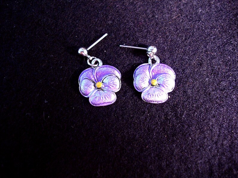 Pretty Pansy Earrings. Hand Painted Metal. Choice of 3 Colors. Etsy