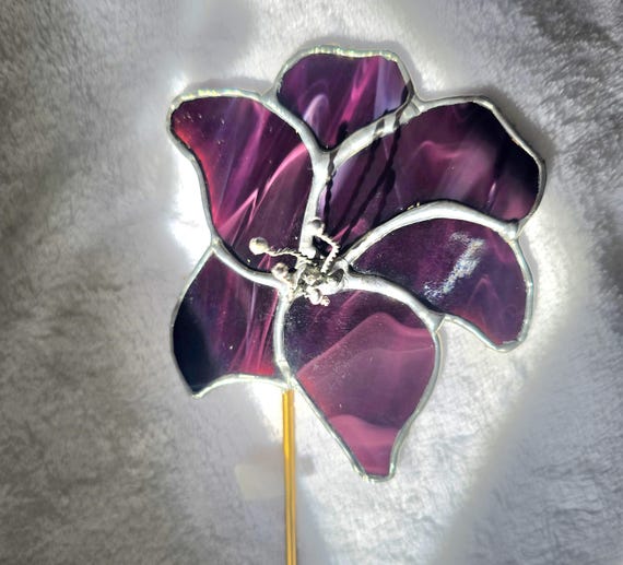 Stained glass Lilly plant stake