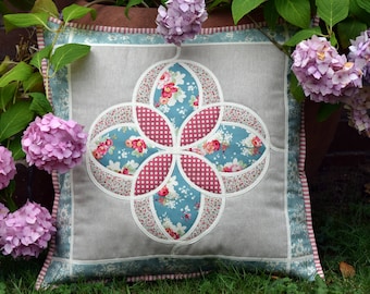 PDF Pattern: Macintosh Flower Cushion (Twin Needled)