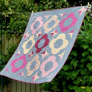 PDF Pattern: 'Autumn Garden' (Drunkards Path) Quilt